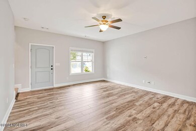 1534StonesEdgeLoopRoad-5