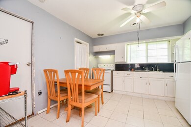 10323 Rambling Trail, Houston, TX 77089 - photo 6