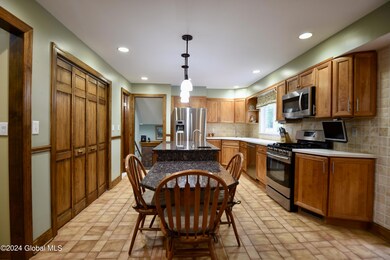 5 Cedarcrest Dr, Saratoga Springs, NY 12866 - photo 5