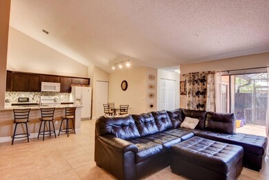 1057 Summit Trail Cir unit A, West Palm Beach, FL 33415 - photo 4