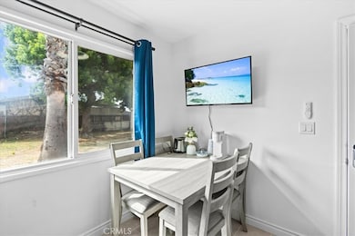 1099 Bonita St unit 2, Tustin, CA 92780 - photo 3