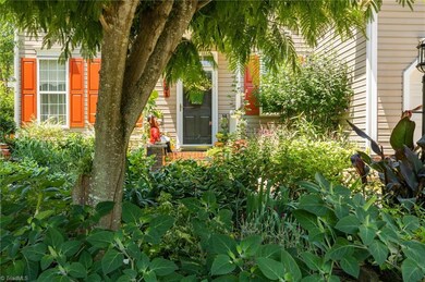 301 Jamestown Oaks Dr, Jamestown, NC 27282 - photo 5