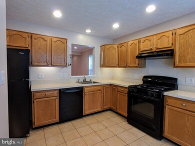 502 Tolbelt Ct, Stafford, VA 22554 - photo 3