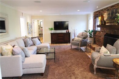 313 Gleneagles Rd E, Statesville, NC 28625 - photo 4