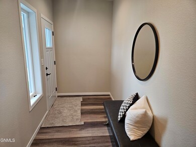 2502 34th Ave SE, Mandan, ND 58554 - photo 5