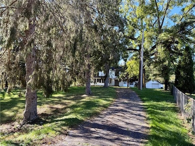 501 25th St, Dunbar, WV 25064 - photo 4