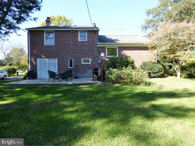 106 Canterbury Dr, Wallingford, PA 19086 - photo 3