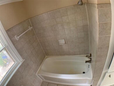 714 Milwaukee St, Houston, TX 77009 - photo 2