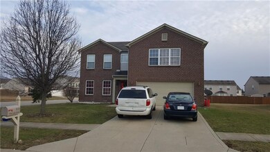 835 Pine Lake Dr, Greenwood, IN 46143 - photo 2