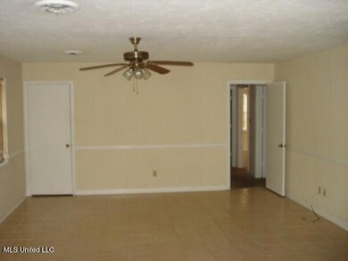 5301 Ridgewood Rd, Jackson, MS 39211 - photo 4