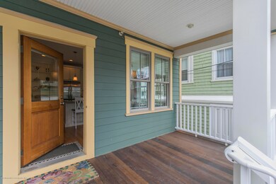 Private Mahagony Wood Porch
