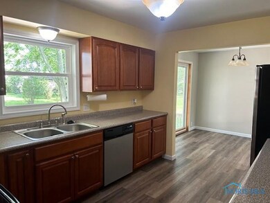 1601 Westview Dr, Findlay, OH 45840 - photo 6