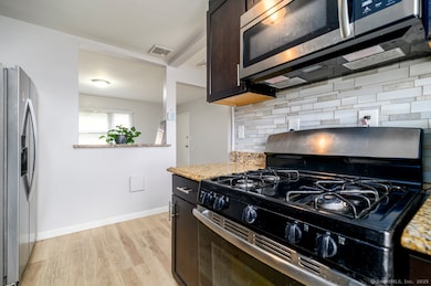 1046 E Main St unit 4, Stamford, CT 06902 - photo 5