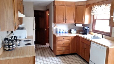 53 Porcupine Cir, Salem, NH 03079 - photo 4