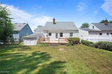 307 Halle Dr, Euclid, OH 44132 - photo 2