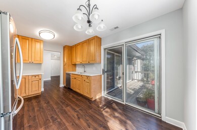 2148 Lancaster Cir unit 201A, Naperville, IL 60565 - photo 2