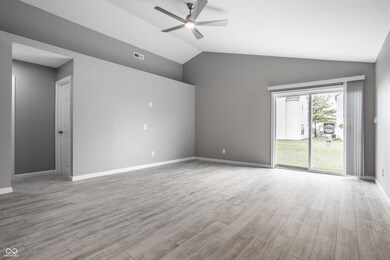 11552 Glenn Abbey Ln, Indianapolis, IN 46235 - photo 6