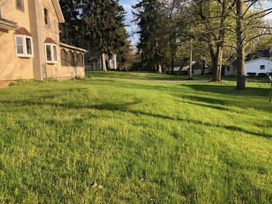 211 Forest St, Marshall, MI 49068 - photo 4