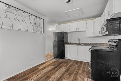 8519 Cresthill Ave, Savannah, GA 31406 - photo 6