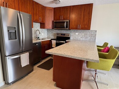 The Four Paddles unit 911, Honolulu, HI 96815 - photo 2