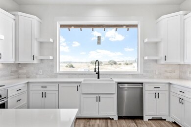 4528 Comanche Trace Dr, Kerrville, TX 78028 - photo 7