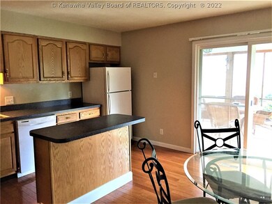 245 Pine Cir, Dunbar, WV 25064 - photo 7