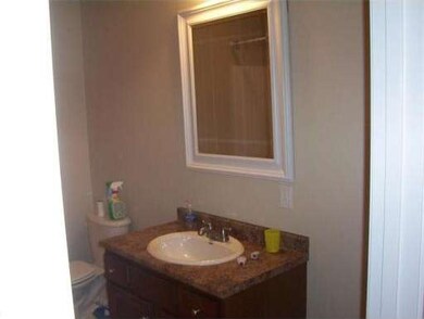 248 Center St unit 3, Bridgewater, MA 02324 - photo 6