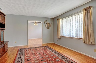 87 Micajah Davis Ln, Denison, TX 75020 - photo 4