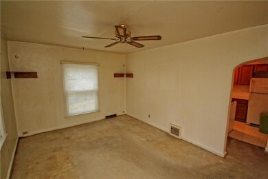 5719 Clark Blvd, Des Moines, IA 50311 - photo 4