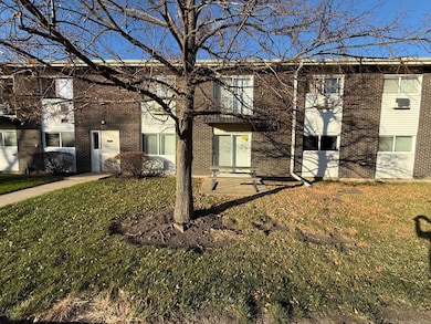 8936 Northshore Dr unit 104D, Des Plaines, IL 60016 - photo 2