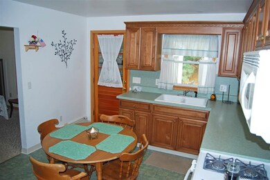 1 Roberts Rd, Troy, NY 12182 - photo 7