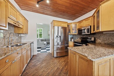 3127 Fernwood Dr, Boynton Beach, FL 33435 - photo 4