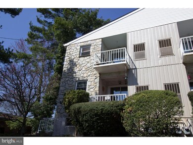 720 Willow St unit A, Lansdale, PA 19446 - photo 2