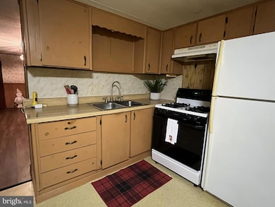 512 Brosius Hill Rd, Mount Pleasant Mills, PA 17853 - photo 6