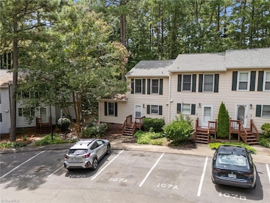107 Weatherstone Dr unit A, Chapel Hill, NC 27514 - photo 5