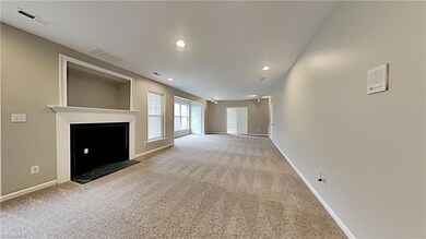 104 Jamestown Oaks Dr, Jamestown, NC 27282 - photo 3