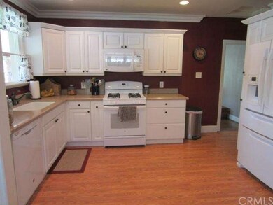 Beautifully Remodeled Kitchen 