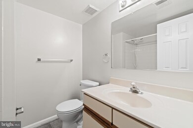 15772 Widewater Dr, Dumfries, VA 22025 - photo 4