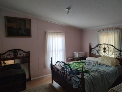 401 Virginia Ave, Walters, OK 73572 - photo 7