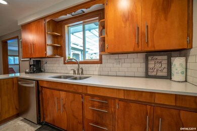 4883 Fir Dell Dr SE, Salem, OR 97302 - photo 7