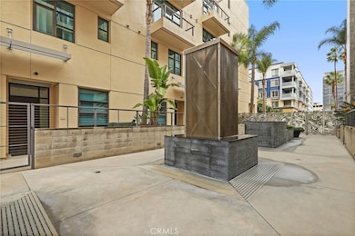 133 Promenade Walk unit 118, Long Beach, CA 90802 - photo 2