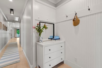 101 Warwick Rd unit 103, West Newton, MA 02465 - photo 6