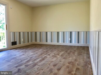 313 Sacred Heart Ln, Reisterstown, MD 21136 - photo 4