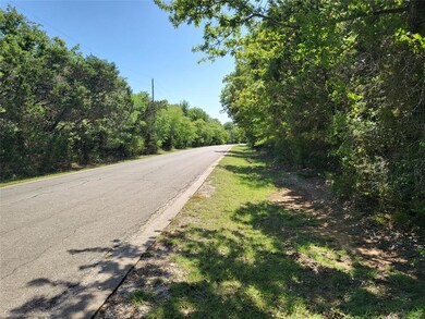 24044 Stonewood Dr, Whitney, TX 76692 - photo 4