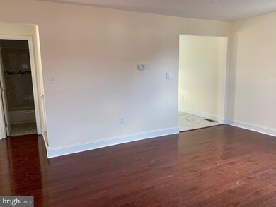 6511 Medwick Dr, Hyattsville, MD 20783 - photo 4