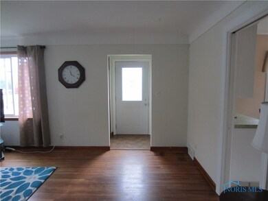 304 Erie St, Woodville, OH 43469 - photo 5