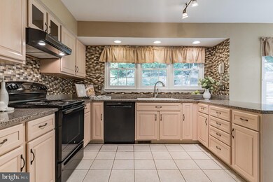 2461 Harpoon Dr, Stafford, VA 22554 - photo 3