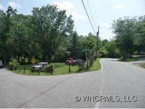 Easy access corner lot