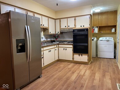 235 S 3rd Ave, Beech Grove, IN 46107 - photo 7