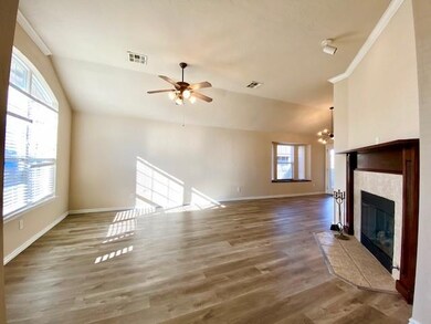 921 Eagle Cliff Dr, Norman, OK 73072 - photo 4